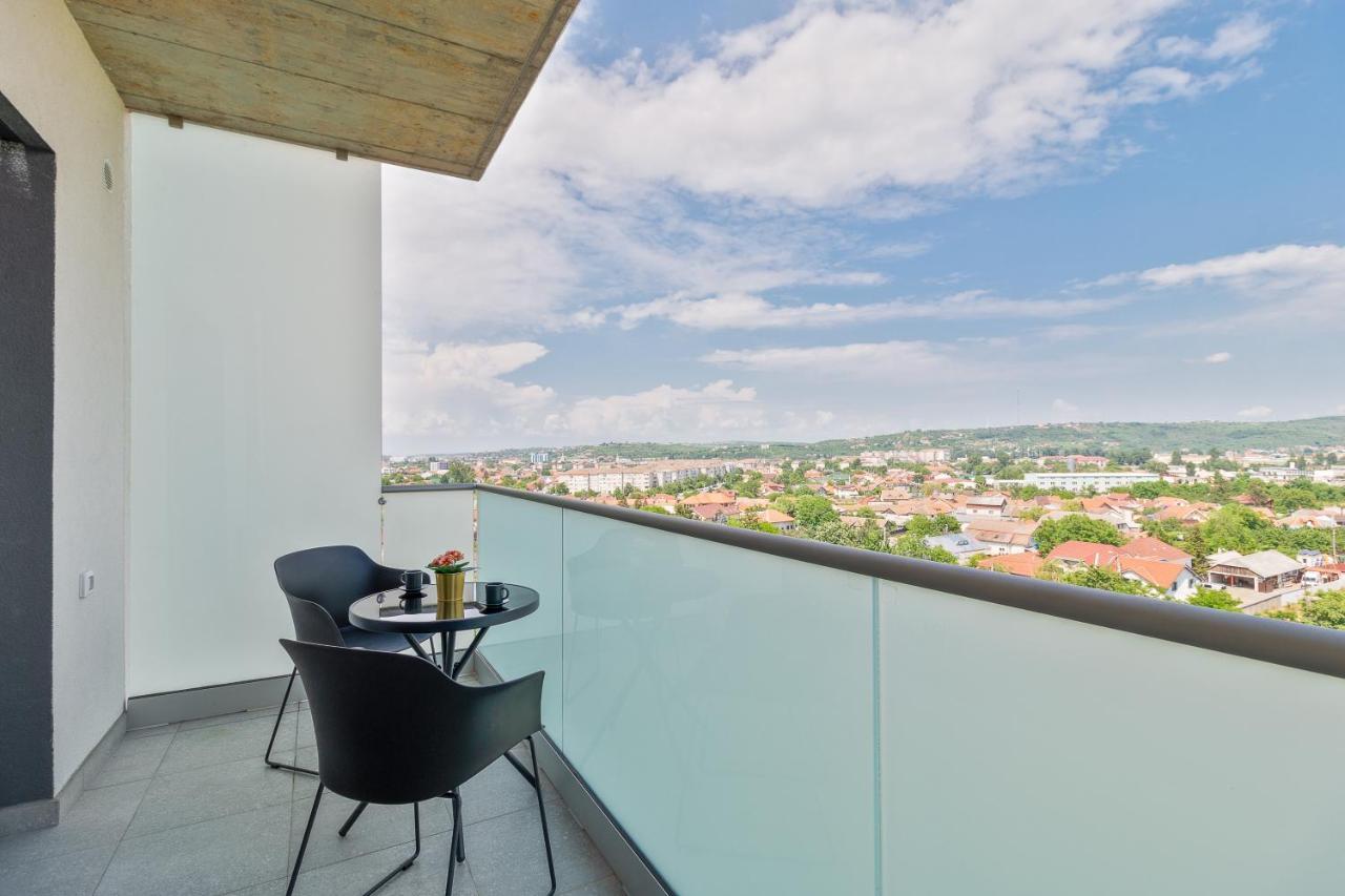 Grand Hill Flats Apartment Oradea Exterior photo