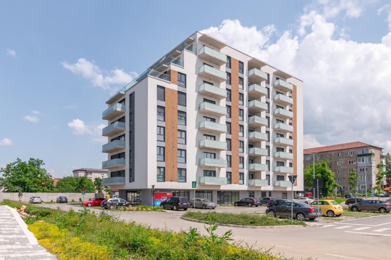 Grand Hill Flats Apartment Oradea Exterior photo